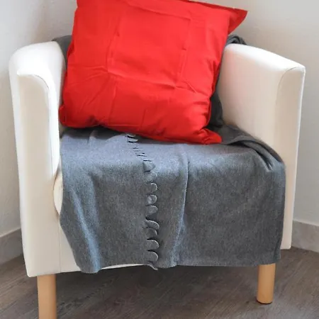 Cosy Refait A Neuf Au Coeur De Nazaire A 300m Du Front De *