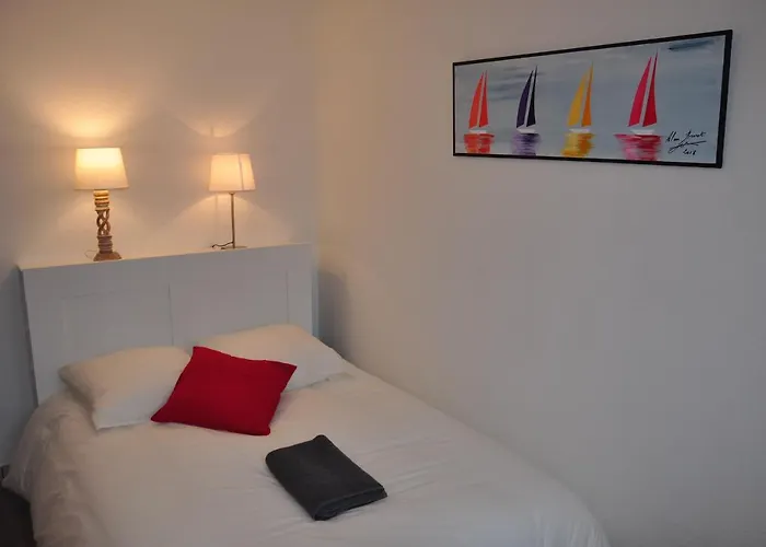 Cosy Refait A Neuf Au Coeur De Nazaire A 300m Du Front De