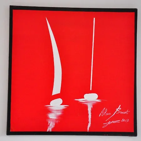 Cosy Refait A Neuf Au Coeur De Nazaire A 300m Du Front De *